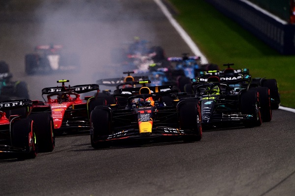 以全景式尖端技术助力F1联想集团官宣成为2024 FORMULA 1联想中国大奖赛冠名赞助商(图2) 以全景式尖端技术助力F1联想集团官宣成为2024 FORMULA 1联想中国大奖赛冠名赞助商(图2)