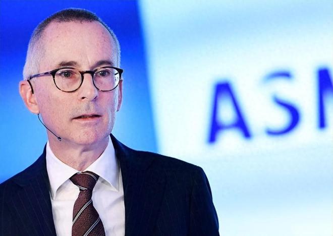 ASML官方确认:7nm及以上先进光刻机对中国全部停售!(图1) ASML官方确认:7nm及以上先进光刻机对中国全部停售!(图1)