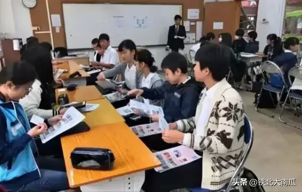 为什么日本人可以在中国建这么多学校谁给他们的权利？答案来了(图6)