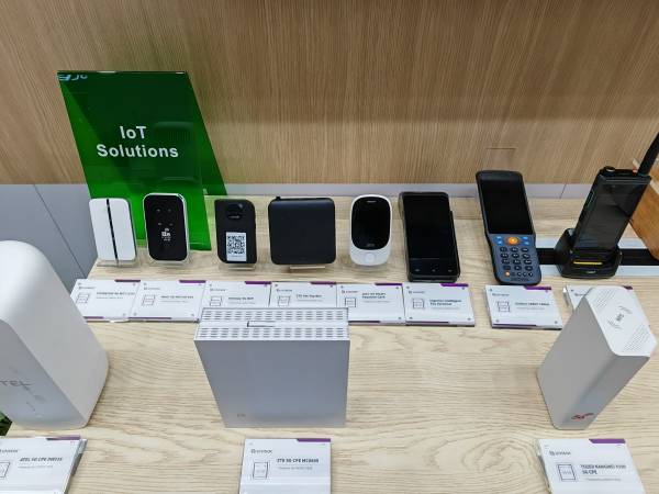 这场世界级展会“中国科技巨头登上舞台中央”(图15)