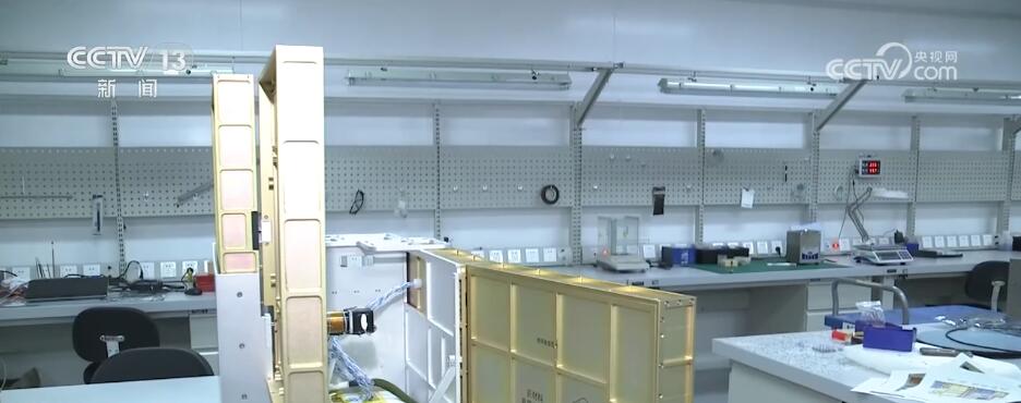 在宇宙极端环境中开展实验 中国空间站首批舱外暴露实验材料样品成功取回(图8)