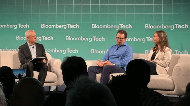 AI范儿早报 美国拟限制中国获取先进AI模型;Neuralink首例手术后出现问题;苹果下一任CEO候选人浮出水面(图3)