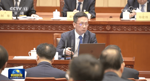 拼算法还是拼新型基础设施？中国如何选择智能计算发展道路-孙凝晖(图1)